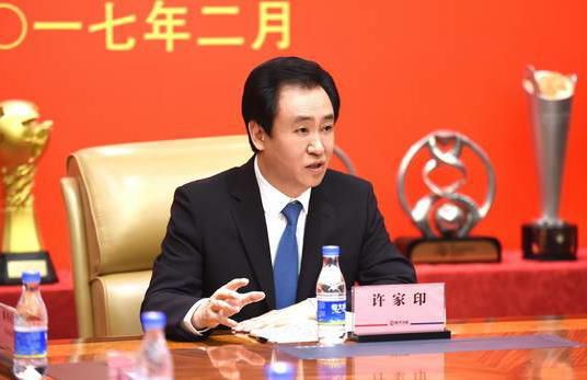 丰满雪白女记者38分钟在线观看